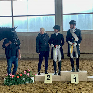 PSK Oberschwaben: Siegerehrung in Leutkirch-Haid bei den Dressurmeisterschaften der LK2&3